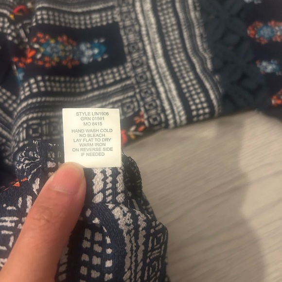 Fig and Flower Floral Lace Detail 3/4 Sleeve Top Size M - Picture 4 of 5